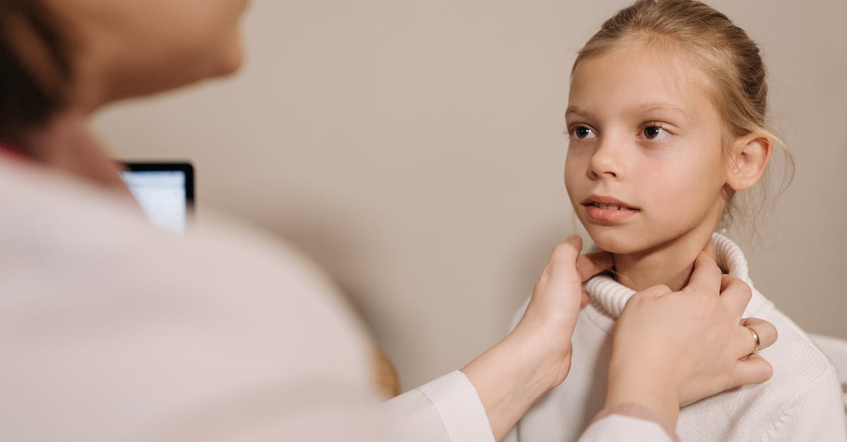 découvrez tout sur l'amygdalite : ses causes, symptômes, traitements et conseils pour soulager cette infection des amygdales. renseignez-vous pour mieux comprendre cette maladie fréquente.