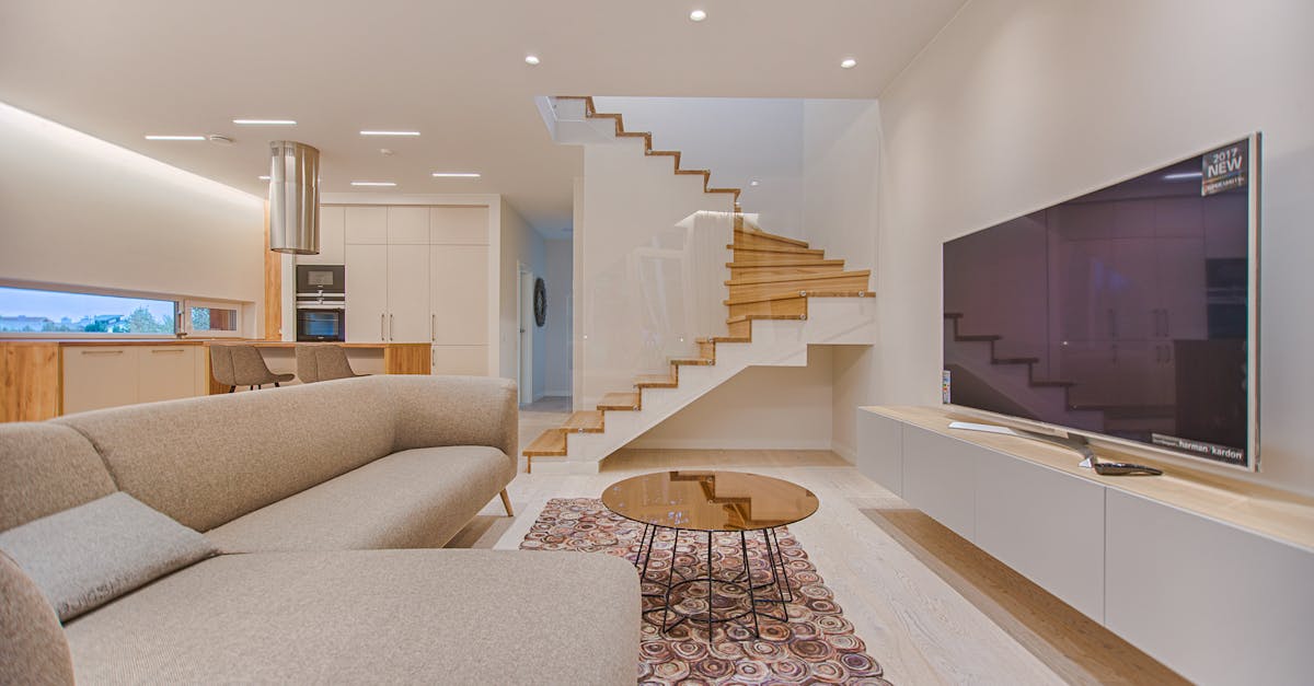 découvrez notre guide complet sur les escaliers : types, matériaux, designs et conseils d'installation pour embellir votre intérieur tout en assurant sécurité et confort.