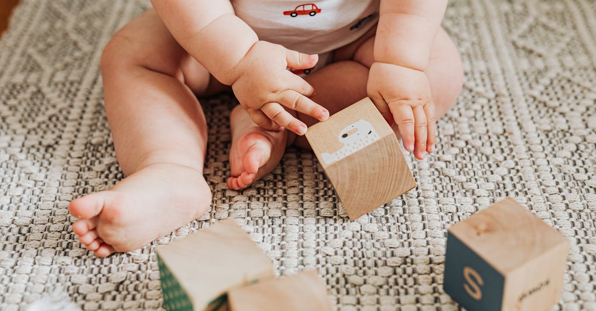 découvrez des activités amusantes et éducatives pour bébés qui stimulent leur développement. des jeux sensoriels aux exploits moteurs, plongez dans un univers d'amusement pour les tout-petits qui favorisent l'apprentissage par le jeu.