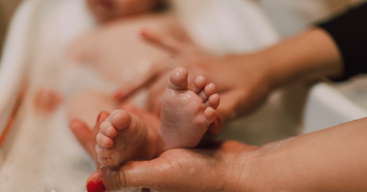 découvrez notre sélection de baignoires pour bébé, conçues pour offrir confort et sécurité lors du bain. offrez à votre petit trésor un moment de détente et d'amusement avec nos produits adaptés aux nourrissons.
