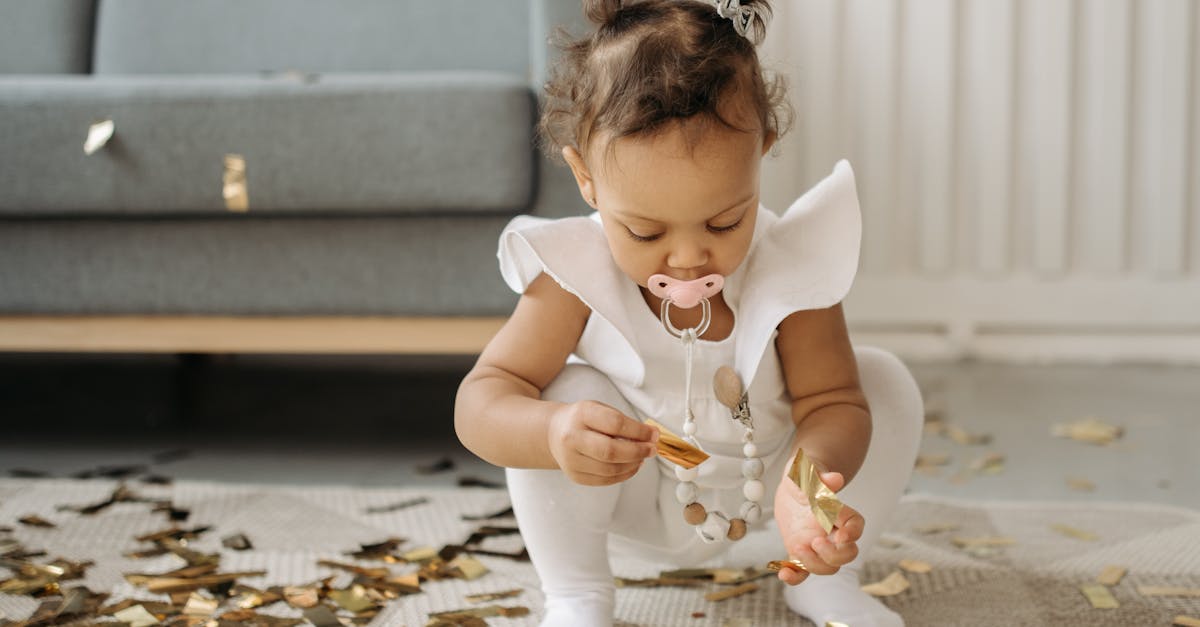 découvrez les étapes clés de la croissance de votre bébé, des premiers mois aux premiers pas. apprenez à comprendre et à soutenir le développement physique, émotionnel et cognitif de votre enfant, tout en recevant des conseils pratiques pour chaque étape importante.