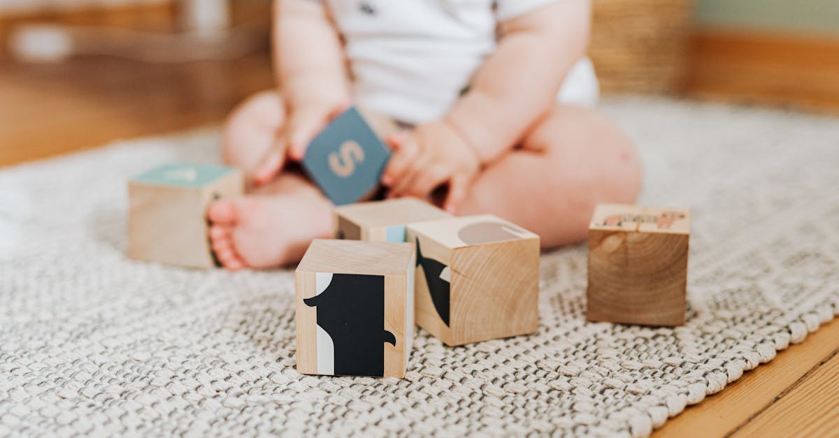 découvrez les étapes clés de la croissance de votre bébé, des premières semaines aux premiers pas. apprenez tout sur le développement physique, émotionnel et cognitif de votre enfant pour l'accompagner au mieux dans cette aventure fascinante.