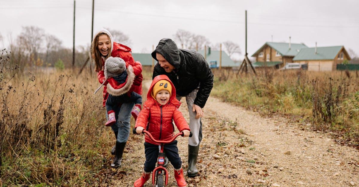 découvrez le monde des sourires de bébé, un endroit joyeux rempli de bonheur et d'innocence. plongez dans des moments adorables capturés en images et partagez la magie des sourires de votre petit trésor.