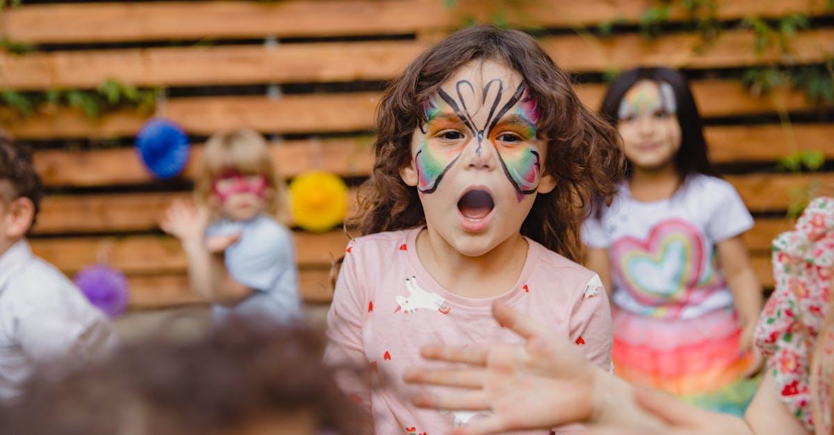 découvrez des idées d'activités amusantes et créatives pour animer les fêtes d'anniversaire de vos enfants. transformez chaque événement en une expérience mémorable avec des jeux, des ateliers artistiques et des spectacles adaptés à tous les âges!