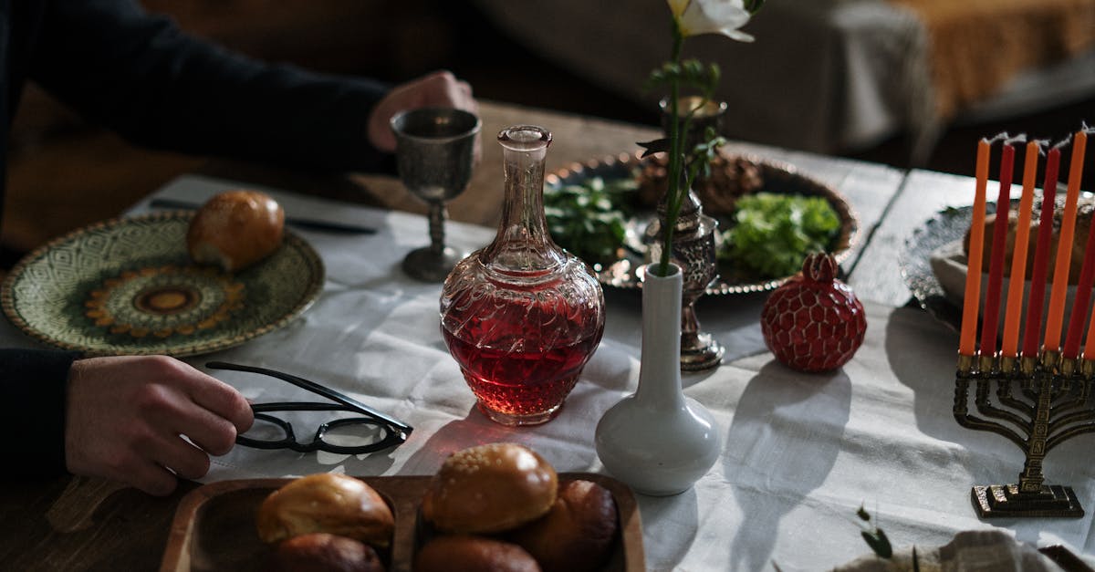 découvrez une collection d'expériences scientifiques amusantes à réaliser chez vous. stimulez la curiosité des enfants et apprenez en vous amusant avec ces activités simples et éducatives qui utilisent des matériaux courants. parfait pour des journées pluvieuses ou des projets scolaires.