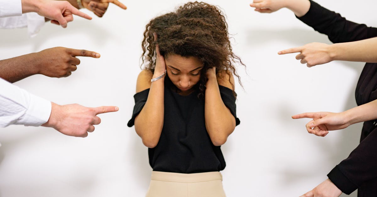 découvrez le phénomène de la peur du bruit, un trouble qui impacte de nombreuses personnes au quotidien. apprenez ses causes, ses symptômes et les meilleures stratégies pour gérer cette anxiété sonore.