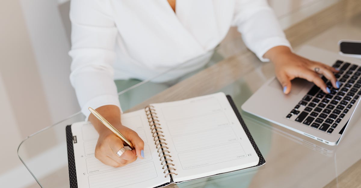 découvrez des stratégies efficaces pour la gestion des hoquets. apprenez des techniques simples et des remèdes naturels pour soulager rapidement et facilement ce phénomène parfois gênant.