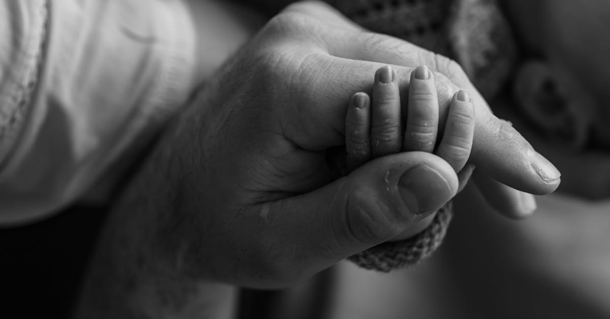 découvrez tout ce qu'il faut savoir sur le poids des nourrissons : courbes de croissance, conseils pour un suivi optimal et l'importance d'une alimentation équilibrée pour un développement sain.
