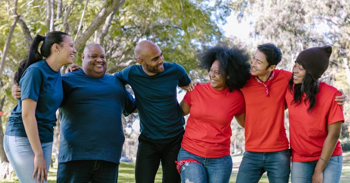 découvrez notre sélection de jeux de groupe captivants et divertissants, parfaits pour animer vos soirées entre amis ou en famille. explorez des activités qui plaisent à tous et créez des souvenirs inoubliables !