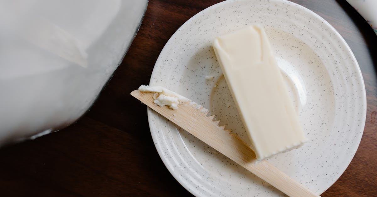 découvrez tout ce que vous devez savoir sur l'intolérance au lactose : symptômes, causes, conseils nutritionnels et alternatives. apprenez comment vivre sans lactose tout en maintenant une alimentation équilibrée.