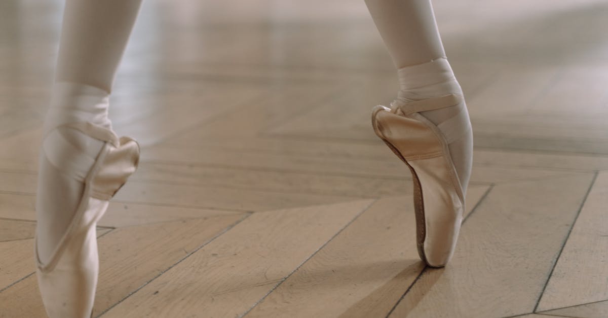 découvrez des conseils pratiques et des remèdes efficaces pour soulager les crampes aux jambes. apprenez à prévenir ces douleurs soudaines et à améliorer votre bien-être musculaire.