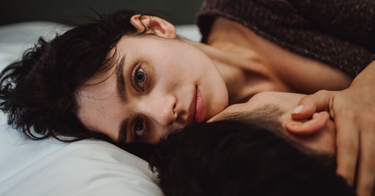découvrez des façons originales d'exprimer votre amour au quotidien. surprenez votre partenaire avec des gestes attentifs, des mots doux et des idées créatives qui renforceront votre complicité et feront briller votre relation, jour après jour.