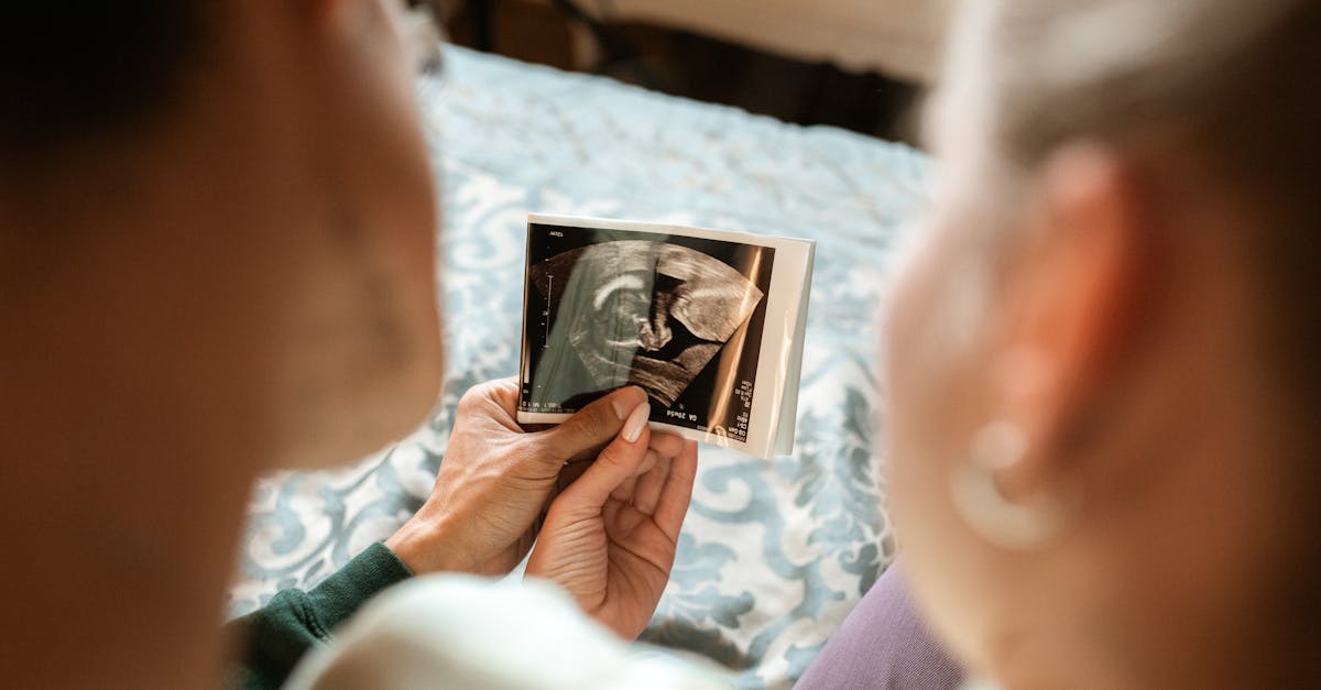découvrez tout ce qu'il faut savoir sur les tests de grossesse : comment ils fonctionnent, quand les utiliser et leur fiabilité. obtenez des conseils pratiques pour mieux comprendre votre santé reproductive.