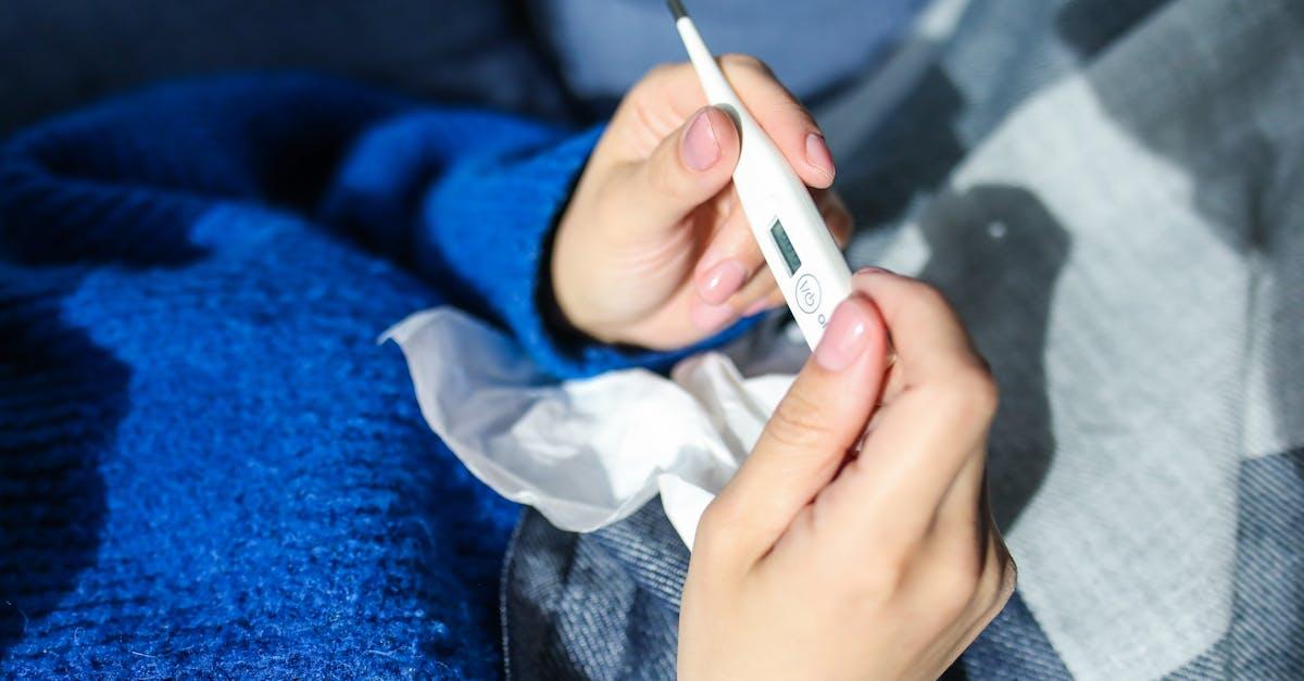découvrez tout ce que vous devez savoir sur la scarlatine, une infection bactérienne contagieuse qui touche principalement les enfants. apprenez à reconnaître ses symptômes, les méthodes de prévention, et les traitements disponibles pour assurer une guérison rapide et efficace.