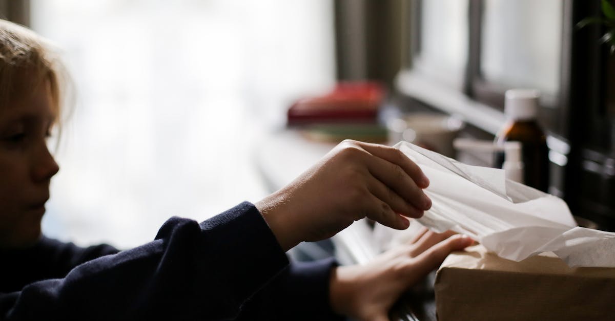 découvrez les différences entre le rhume et la grippe, leurs symptômes, traitements et conseils pour vous protéger efficacement. apprenez à reconnaître les signes pour mieux gérer votre santé durant la saison froide.