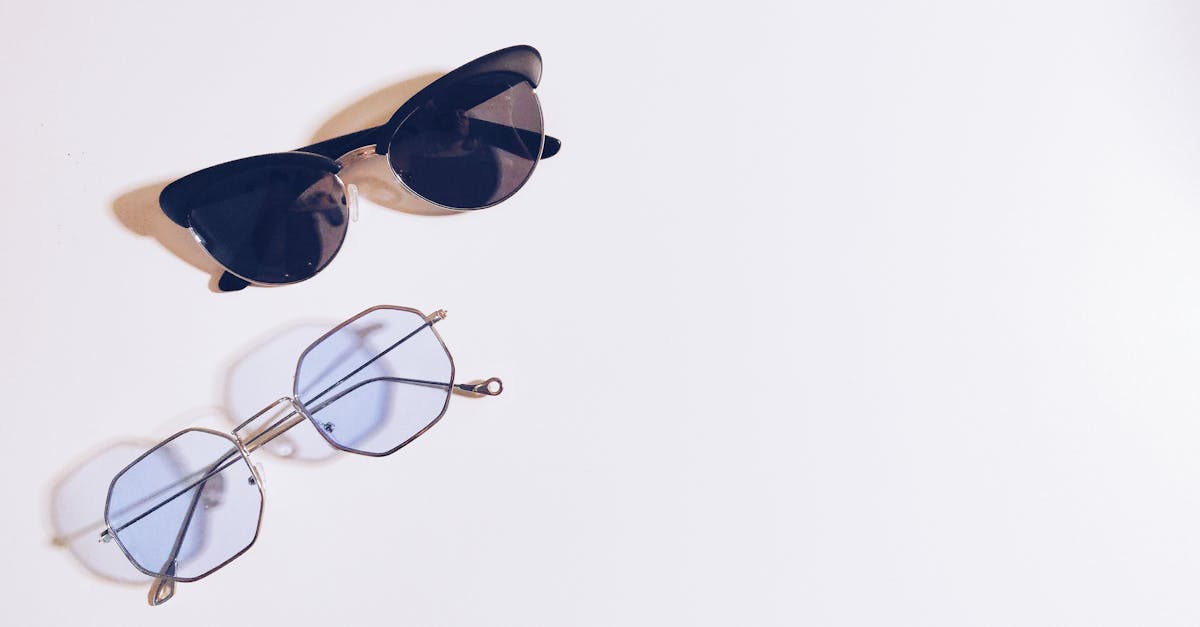découvrez notre collection de lunettes de soleil, combinant style, confort et protection uv. protégez vos yeux tout en affichant votre look tendance avec nos modèles variés adaptés à toutes les occasions.