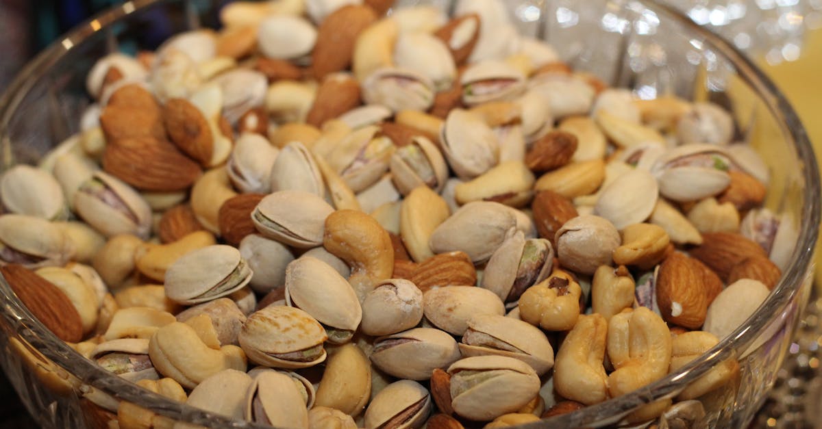 découvrez les bienfaits des amandes : un snacking sain et nutritif, riche en vitamines, minéraux et acides gras essentiels. explorez des recettes délicieuses et des astuces pour intégrer les amandes dans votre alimentation quotidienne.
