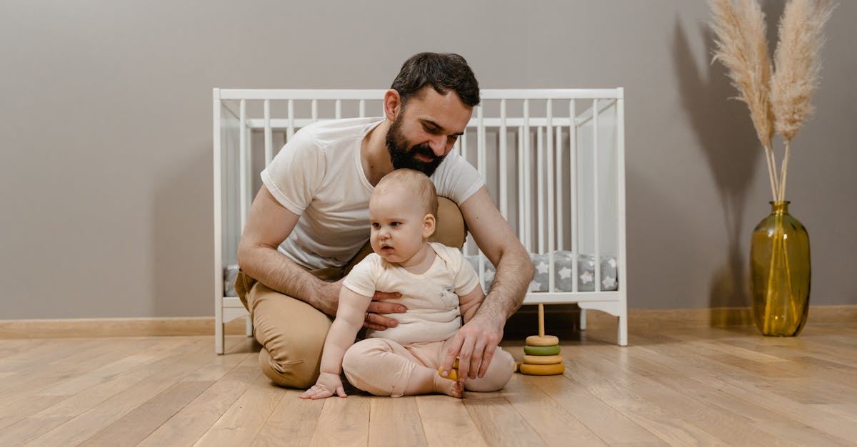 découvrez des jeux de stimulation pour bébés qui favorisent le développement de leurs compétences motrices et cognitives tout en s'amusant. idéal pour renforcer les liens entre parents et enfants.