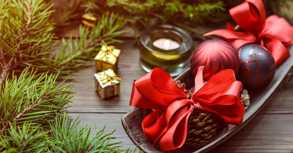 découvrez notre collection éblouissante de décorations de noël pour créer une ambiance festive et chaleureuse chez vous. des ornements classiques aux décorations modernes, trouvez tout ce qu'il vous faut pour célébrer cette saison magique avec style.