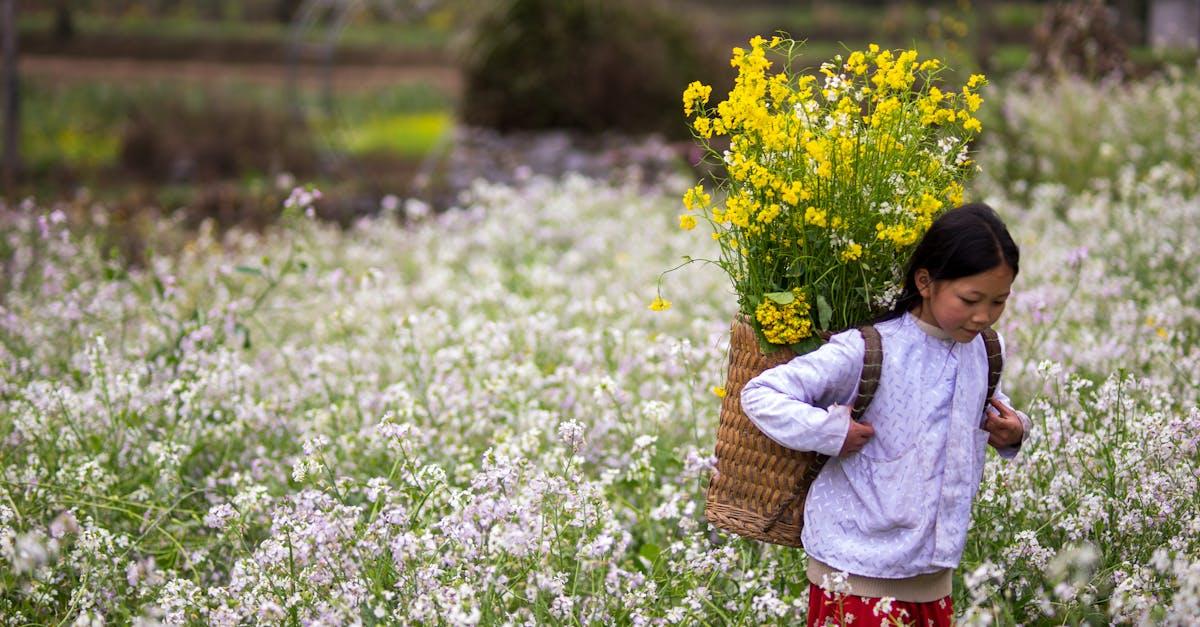 découvrez notre sélection de prénoms de filles uniques et tendance. trouvez le prénom parfait pour votre petite fille parmi une variété de styles et d'origines qui sauront vous inspirer.