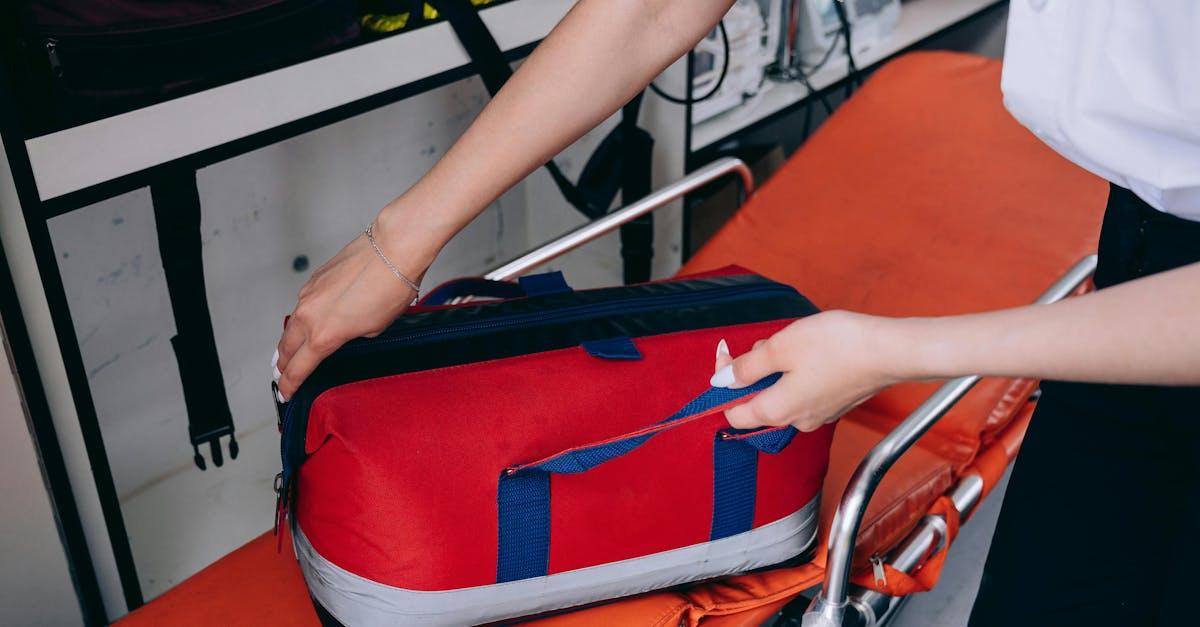 découvrez tout ce qu'il faut savoir pour préparer le sac de maternité idéal. notre guide vous aide à rassembler les essentiels pour votre hospitalisation, garantissant ainsi un séjour serein et confortable pour vous et votre bébé.