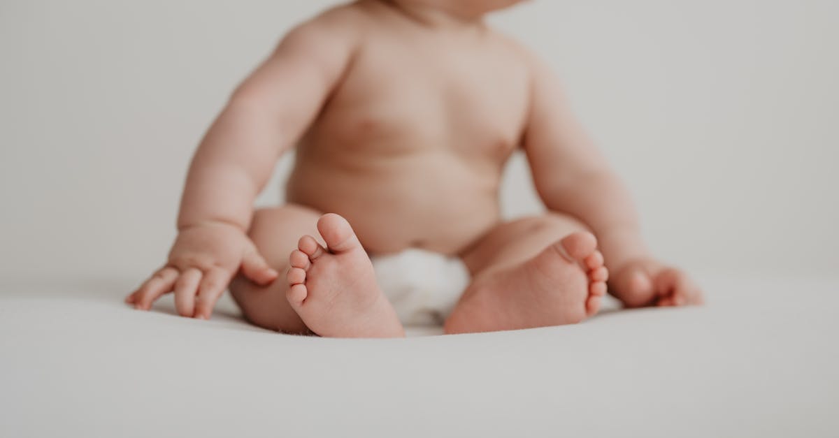découvrez les étapes essentielles du développement de votre bébé, des premiers sourires aux premiers pas. cet article vous guide sur les jalons clés, les conseils pratiques et les activités stimulantes pour favoriser l'épanouissement et le bien-être de votre enfant.
