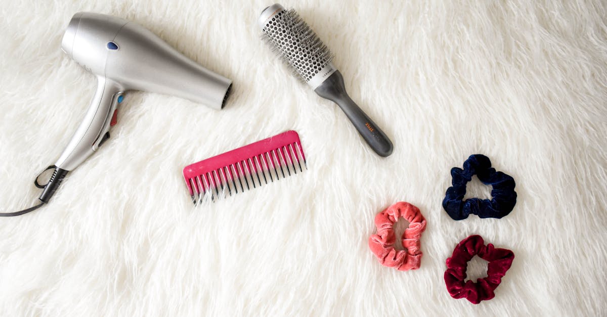 découvrez les causes de la perte de cheveux et les solutions pour la prévenir et la traiter. obtenez des conseils d'experts et des astuces pratiques pour retrouver une chevelure saine et dense.
