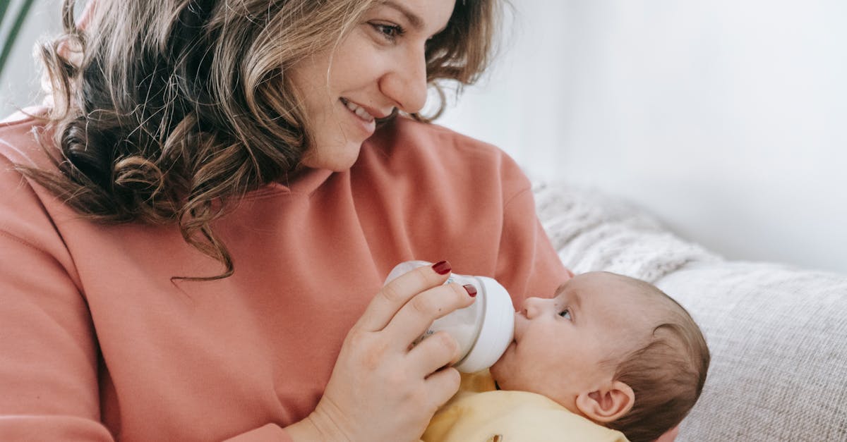 découvrez la puissance et la beauté de l'amour d'une mère, un lien inébranlable qui transcende le temps et les épreuves. plongez dans des récits touchants et des témoignages émouvants qui célèbrent la tendresse et le dévouement maternels.