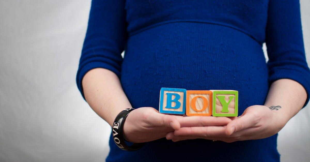 découvrez tout ce que vous devez savoir sur la grossesse : conseils santé, étapes du développement, bien-être et préparatifs pour l'arrivée de votre bébé.