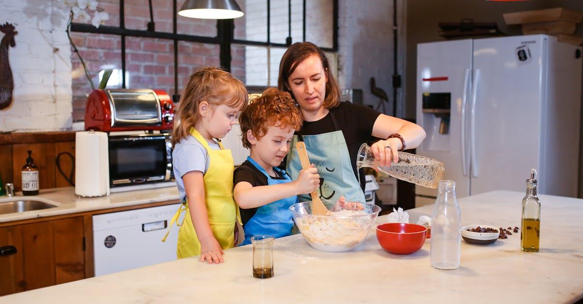 découvrez la dynamique d'une famille recomposée avec notre guide sur les familles mixtes. apprenez à harmoniser les relations, gérer les défis et célébrer les joies d'une vie familiale enrichissante.