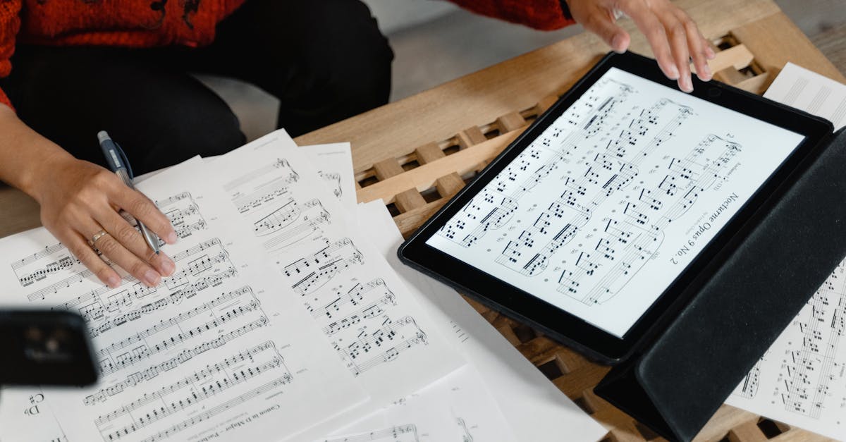 découvrez des chansons pour enfants captivantes et éducatives qui stimuleront l'imagination de vos petits. parfaites pour l'apprentissage et le divertissement, ces mélodies colorées rythmeront les journées de vos bambins !