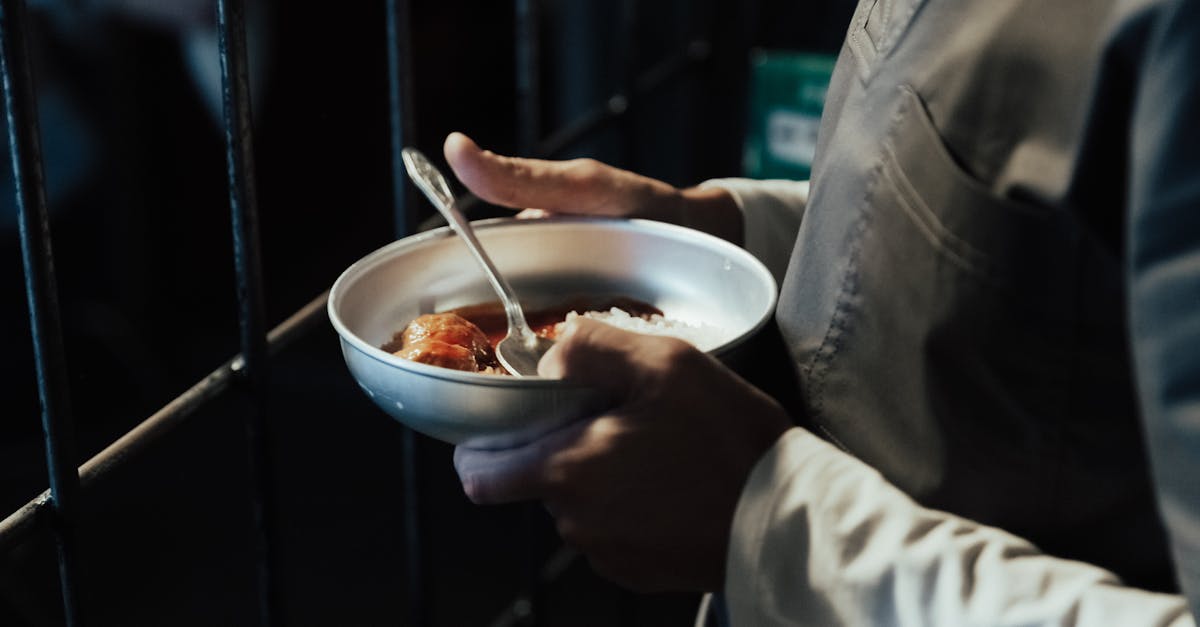 découvrez tout ce qu'il faut savoir sur les restrictions alimentaires : types de régimes, conseils pratiques et astuces pour bien manger tout en respectant vos besoins spécifiques. adoptez une alimentation saine et équilibrée tout en tenant compte de vos préférences et contraintes alimentaires.