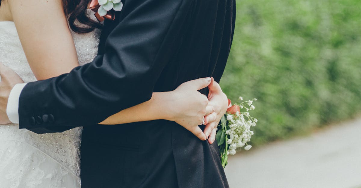 découvrez le monde de hugging, une plateforme innovante dédiée à la création et à l'échange d'étreintes virtuelles. rejoignez une communauté chaleureuse et partagez des moments authentiques avec vos proches grâce à des fonctionnalités uniques et interactives.