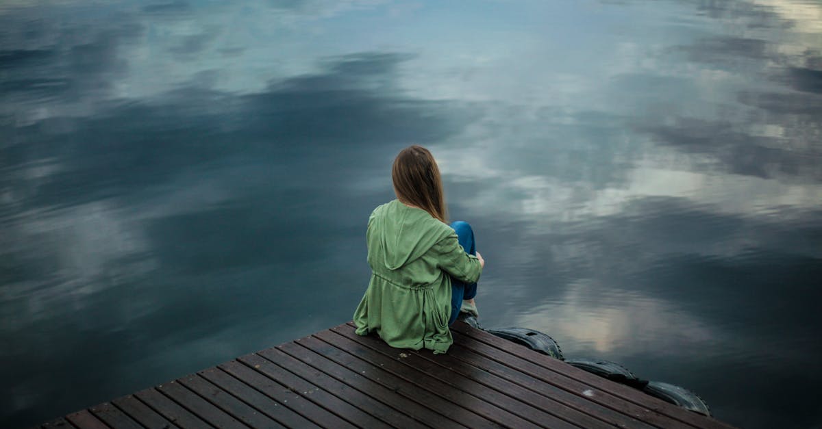 découvrez la réalité de l'anxiété des inconnus, une réaction naturelle chez les enfants et les adultes. apprenez comment identifier ses signes, comprendre ses causes et explorer des stratégies pour la surmonter afin d'améliorer votre bien-être émotionnel.