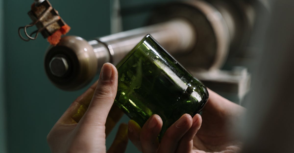 découvrez l'univers de l'upcycling, une tendance durable qui transforme des matériaux inutilisés en objets uniques et créatifs. apprenez à réduire vos déchets tout en exprimant votre style avec des projets innovants et inspirants.
