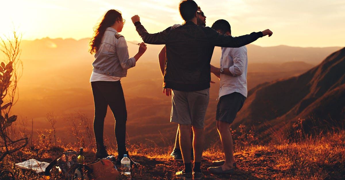 découvrez la beauté de l'amitié à travers des histoires touchantes, des conseils pratiques et des témoignages inspirants. explorez comment renforcer vos liens amicaux et cultiver des relations durables qui enrichissent votre vie.