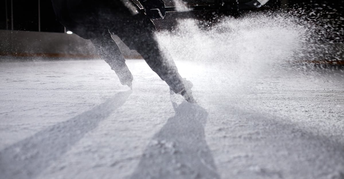 découvrez le plaisir de la patinage sur glace ! rejoignez-nous pour des sessions de patinage amusantes, que vous soyez débutant ou expert. profitez d'une ambiance conviviale, de conseils d'instructeurs expérimentés et d'activités pour toute la famille sur notre patinoire. glissez avec nous et créez des souvenirs inoubliables sur la glace !