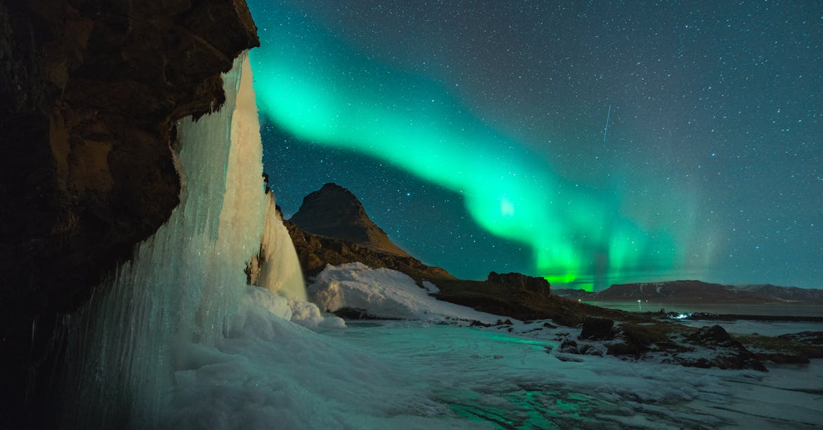 explorez l'islande, une terre de paysages époustouflants, de volcans majestueux et de sources chaudes relaxantes. découvrez la culture unique, la faune sauvage et les merveilles naturelles qui font de ce pays nordique une destination incontournable pour les aventuriers et les amateurs de nature.