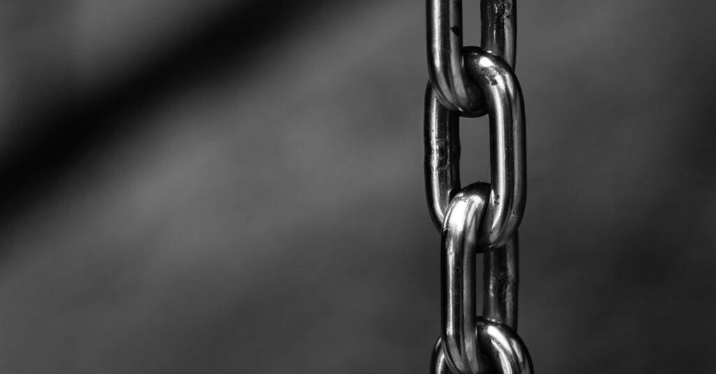 découvrez tout sur le fer : ses propriétés, ses utilisations industrielles et son importance pour la santé. explorez les différentes formes et sources de fer, ainsi que les bénéfices d'un bon apport en fer dans votre alimentation.