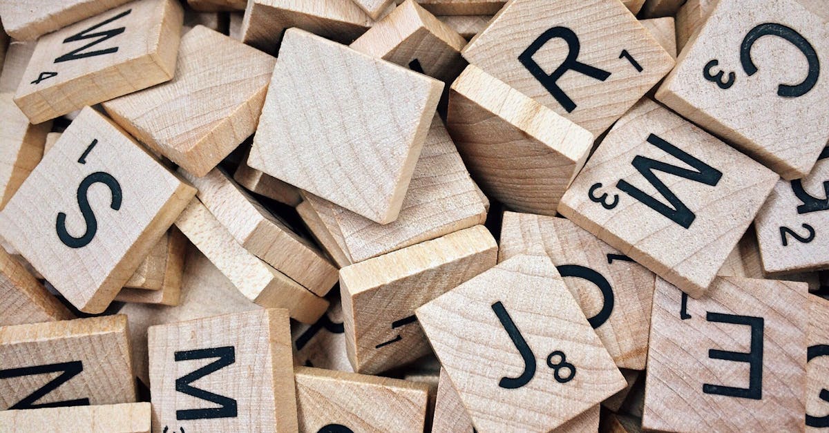 découvrez tout ce que vous devez savoir sur les troubles du langage : causes, symptômes, traitements et conseils pour aider les enfants et les adultes à surmonter ces défis de communication.