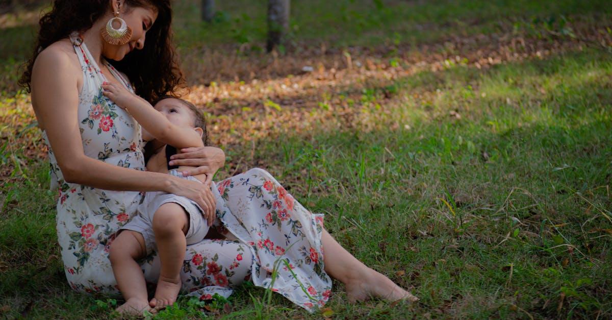 découvrez les enjeux complexes des relations avec votre belle-mère. explorez des conseils pratiques pour renforcer les liens familiaux, gérer les tensions et créer une dynamique harmonieuse au sein de votre foyer.