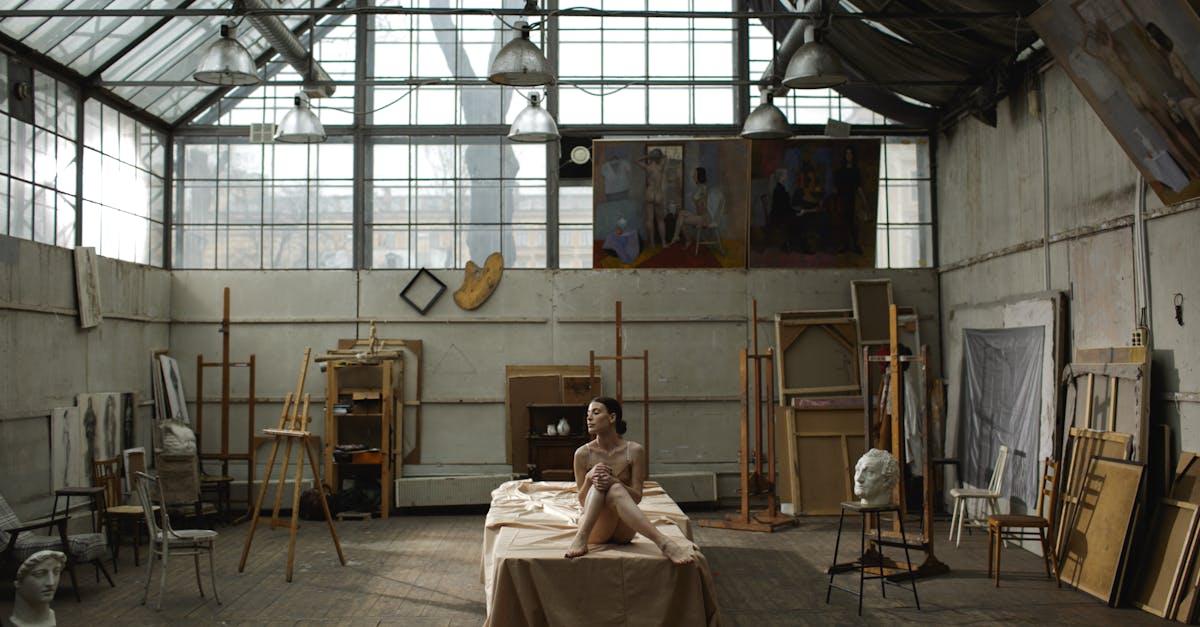 découvrez l'art de la nudité à travers différentes cultures, explorant son impact sur la beauté, la liberté et l'expression personnelle. une réflexion sur la perception de la nudité dans la société moderne.