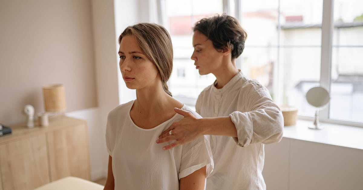 découvrez l'ostéopathie, une approche manuelle naturelle pour prévenir et traiter divers maux. améliorez votre bien-être physique et ressentez les bienfaits d'une médecine douce adaptée à vos besoins. consultez un ostéopathe pour un soulagement durable et une meilleure qualité de vie.
