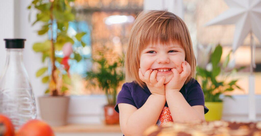 découvrez des conseils et des stratégies efficaces pour gérer la défiance des tout-petits. apprenez à mieux comprendre les comportements de votre enfant et à instaurer une communication positive pour favoriser son développement.