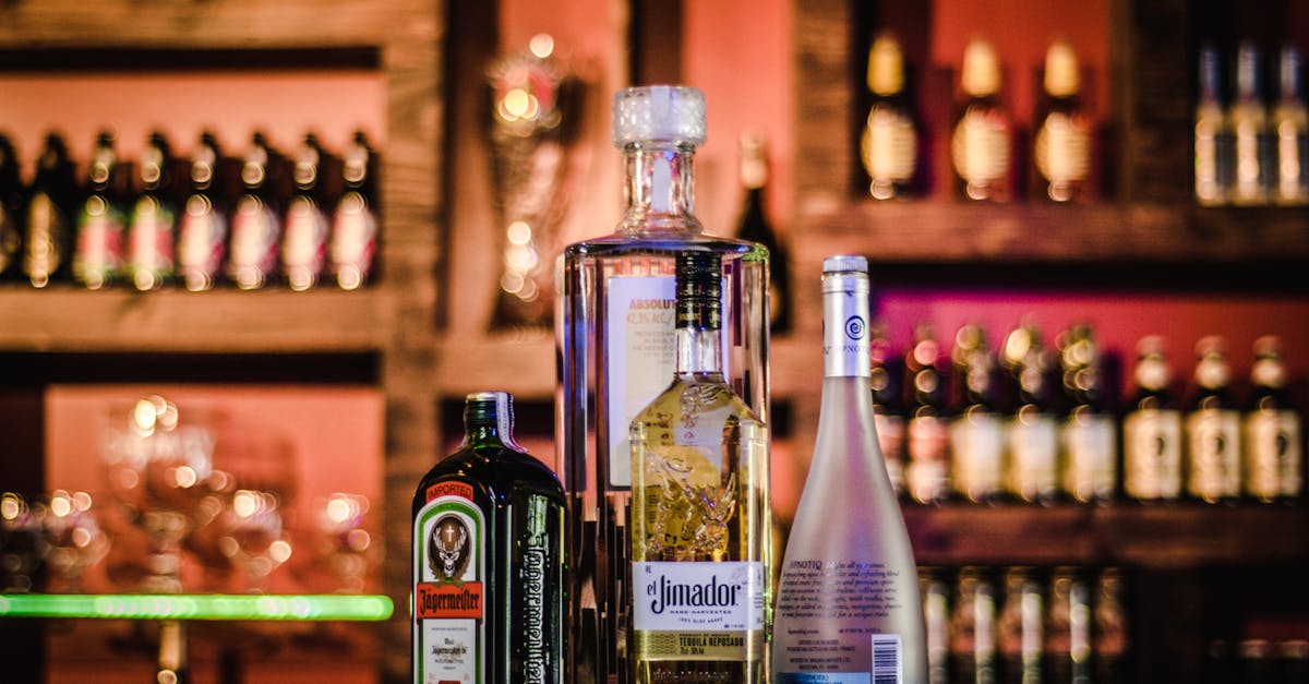 découvrez tout sur l'alcool : ses types, effets, recettes de cocktails et conseils pour une consommation responsable. informez-vous sur l'impact de l'alcool sur la santé et apprenez à l'intégrer de manière équilibrée dans votre vie.