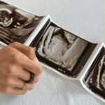 découvrez les étapes fascinantes du développement fœtal, de la conception à la naissance, et comprenez comment s'épanouissent les organes et systèmes vitaux d'un être humain en devenir.