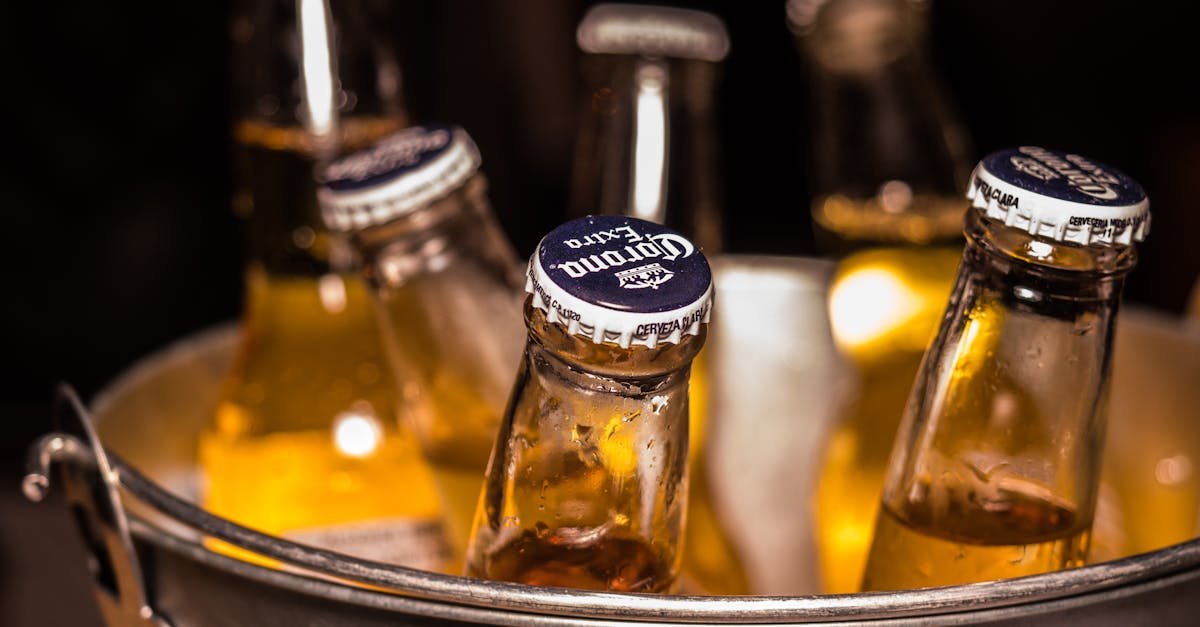 découvrez l'univers de l'alcool : types, histoires, recettes de cocktails et tendances. apprenez à savourer vos boissons préférées avec modération et style.