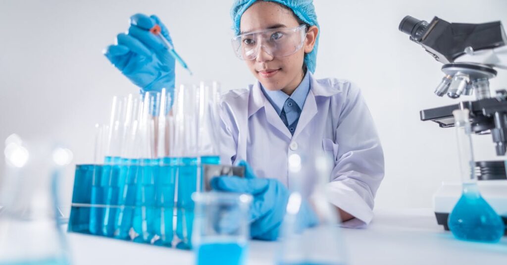 découvrez le test d'apgar, un examen rapide réalisé à la naissance pour évaluer l'état de santé du nouveau-né et déterminer la nécessité de soins médicaux immédiats. informez-vous sur ses critères d'évaluation et son importance en pédiatrie.
