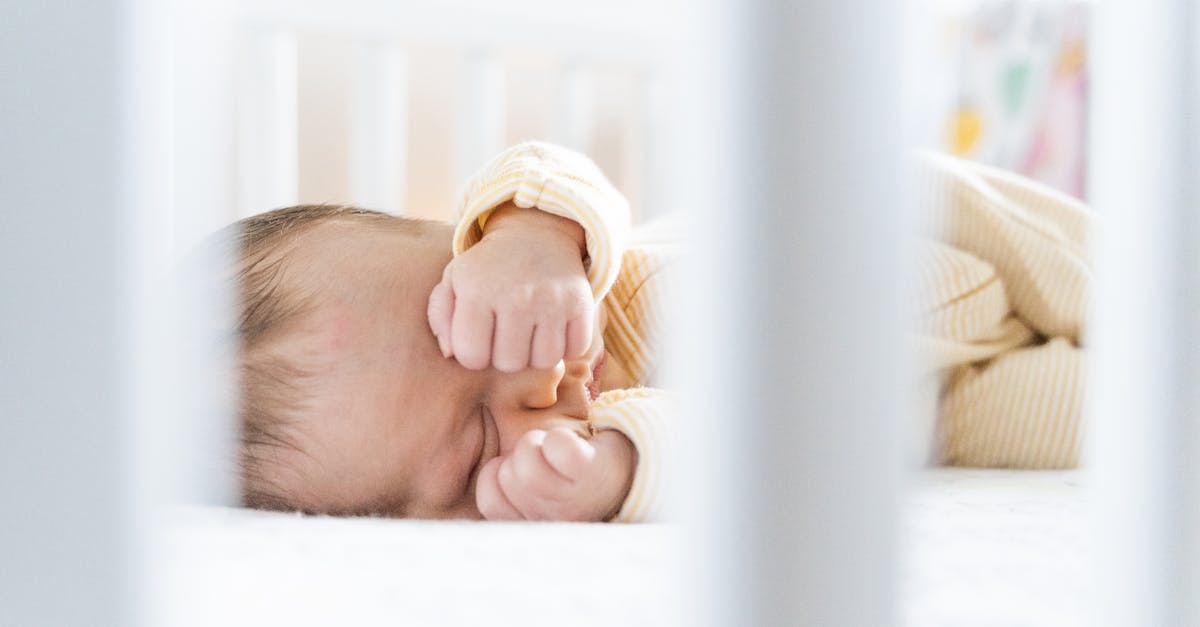 découvrez les conseils essentiels pour améliorer le sommeil de votre bébé. apprenez des techniques efficaces pour instaurer des routines apaisantes et favoriser un sommeil réparateur, garantissant ainsi le bien-être de votre petit.