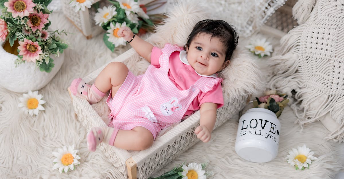 découvrez notre sélection de céréales pour bébés, élaborées pour satisfaire les besoins nutritionnels de votre petit tout en offrant des saveurs délicieuses. idéales pour introduire les solides dans l'alimentation de votre enfant, nos céréales sont sans additifs et faciles à préparer.